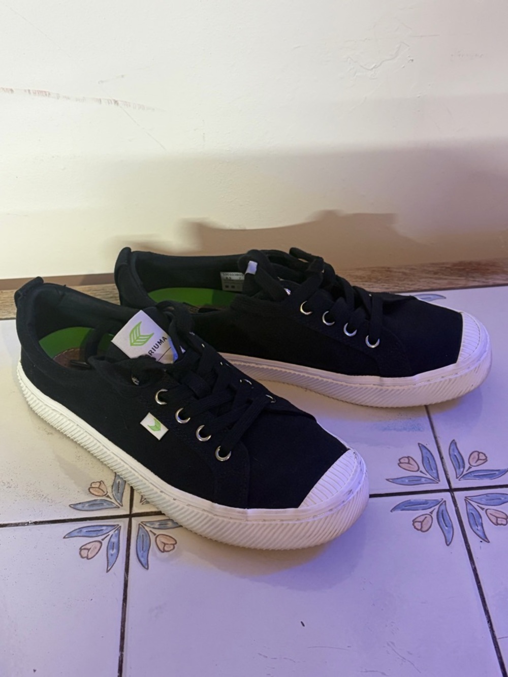 Cariuma OCA canvas low-top sneakers 8 1/2